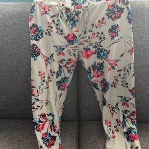 Lularoe one size leggings floral design